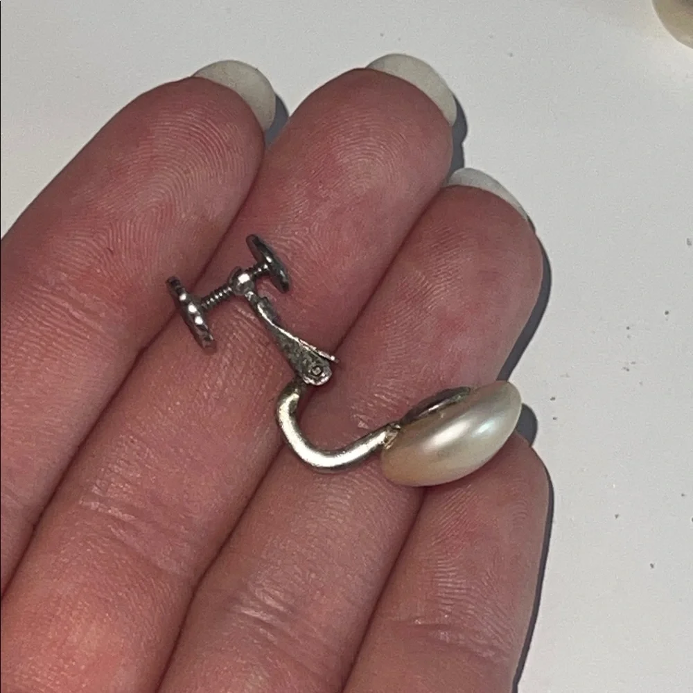 Vintage Sterling Elegant Pearl Clip-On Earrings - Picture 9 of 9